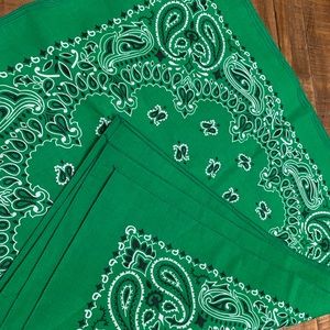 Set of four green bandanas NWOT